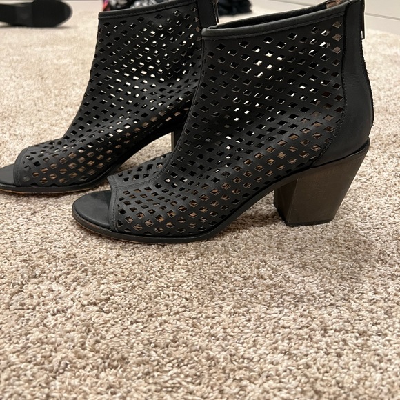 Kelsi Dagger Brooklyn open heal booties.  PLUS FREE SHIPPING - Picture 2 of 7